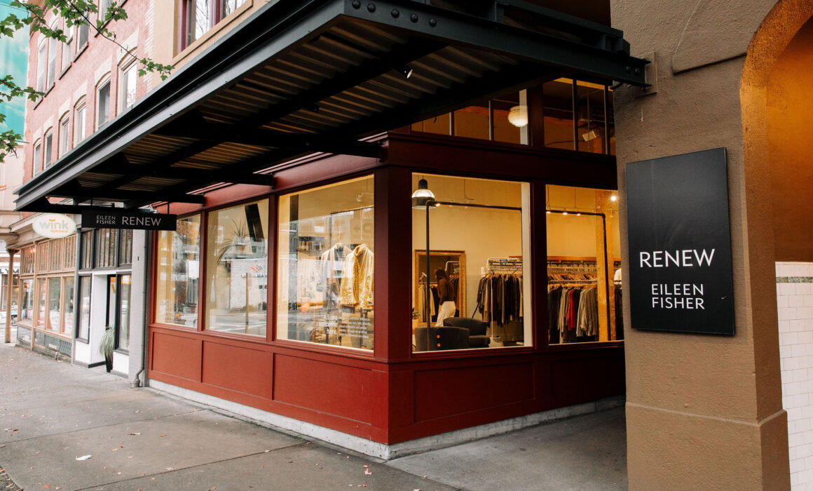 Eileen Fisher exterior of store