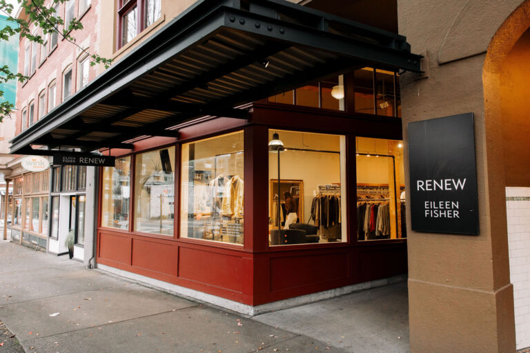 Eileen Fisher exterior of store